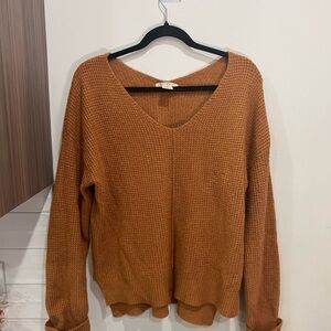 Jessica Simpson V-Neck Sweater in Rich Brown